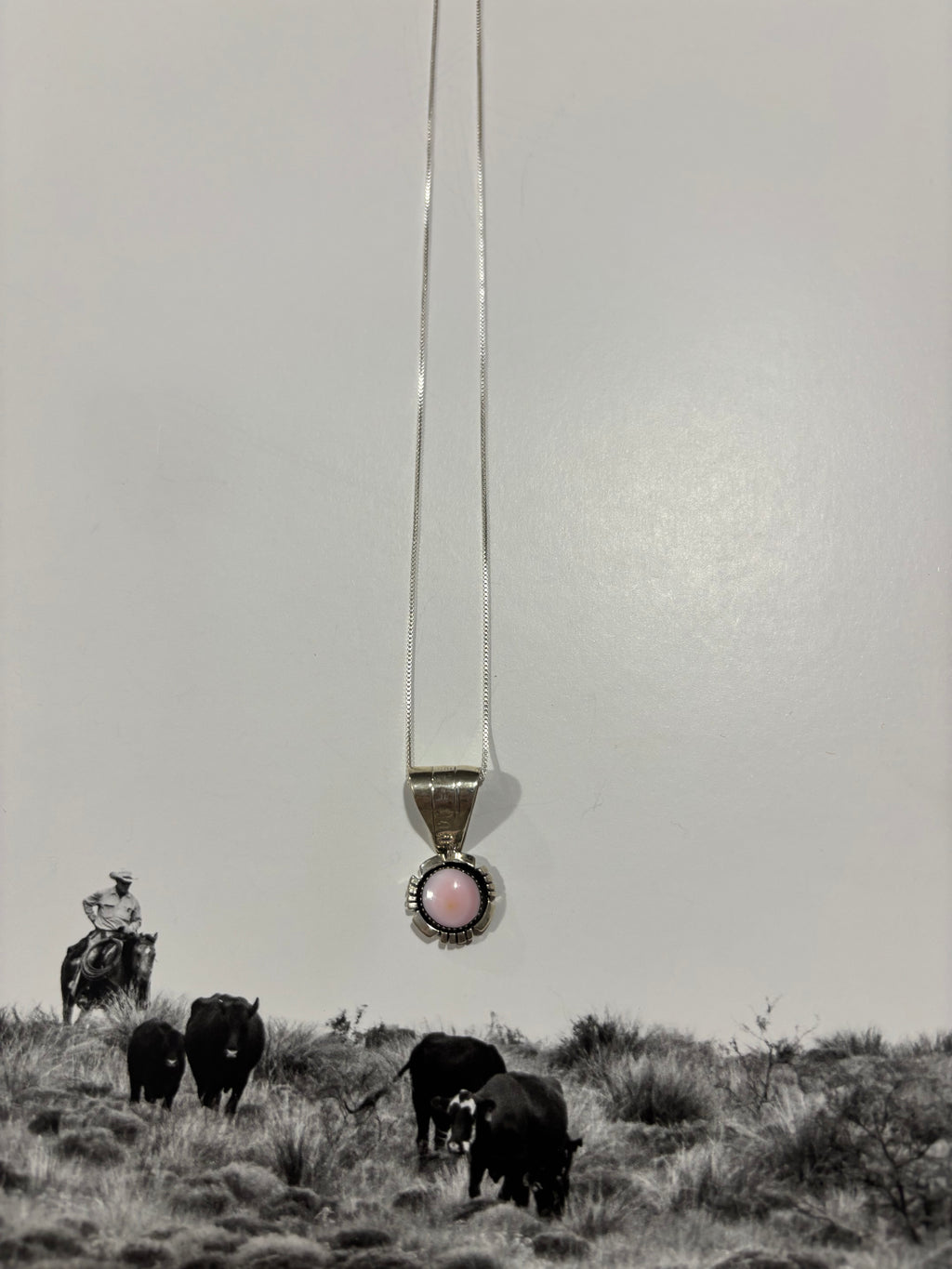 Dainty Pink Conch Necklace