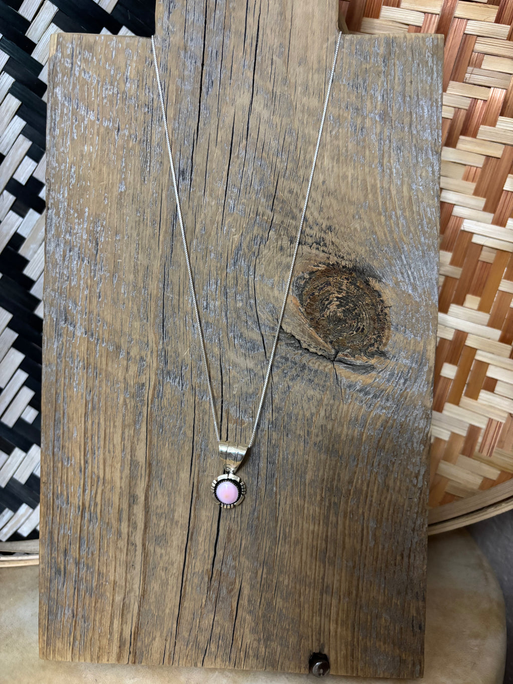 Dainty Pink Conch Necklace