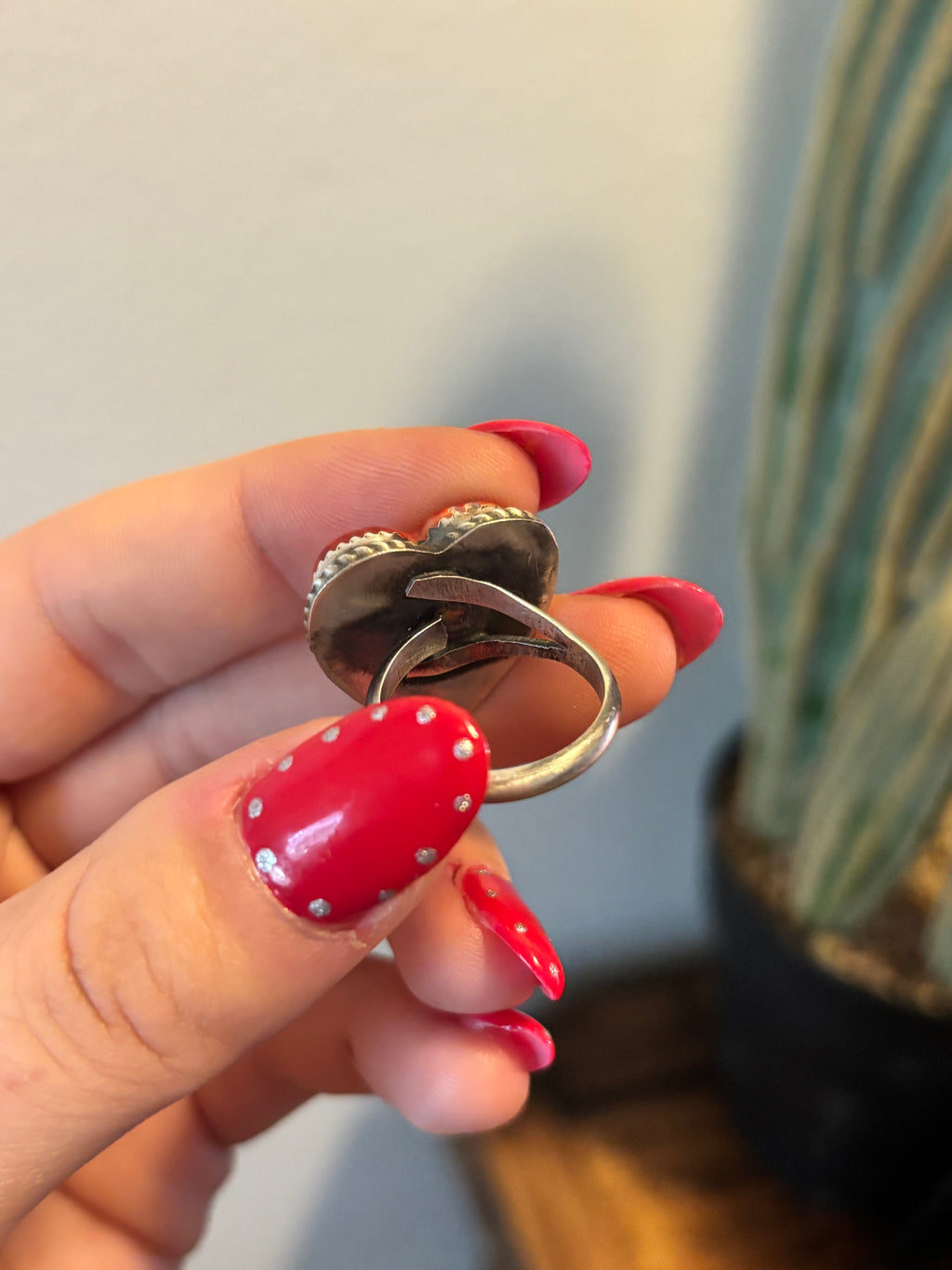 Donovan Nez Adj. Spiny Oyster Ring