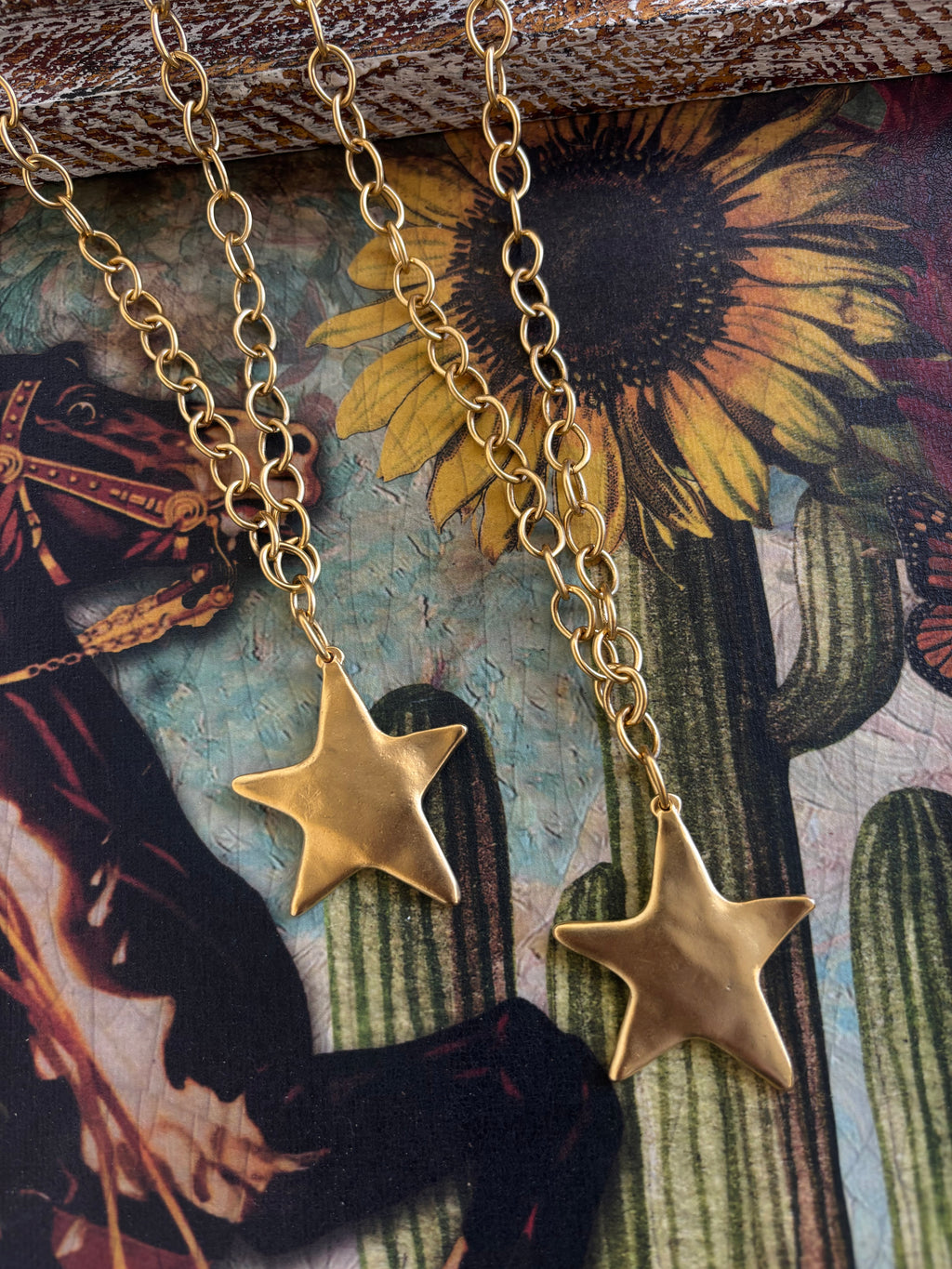 Chunky Star Necklace - Gold