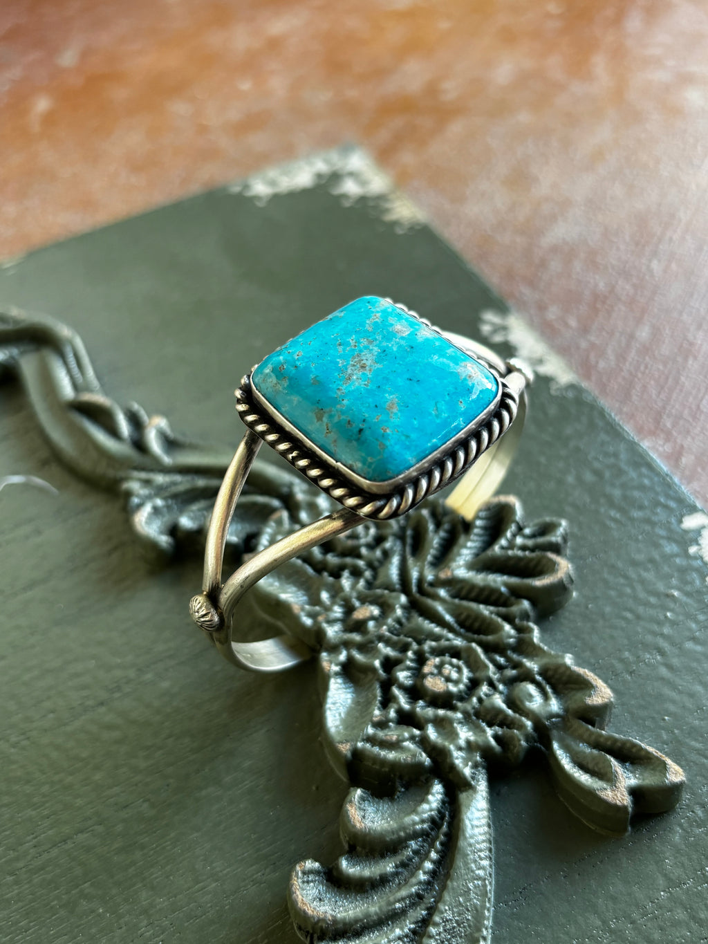 The Lu Cuff