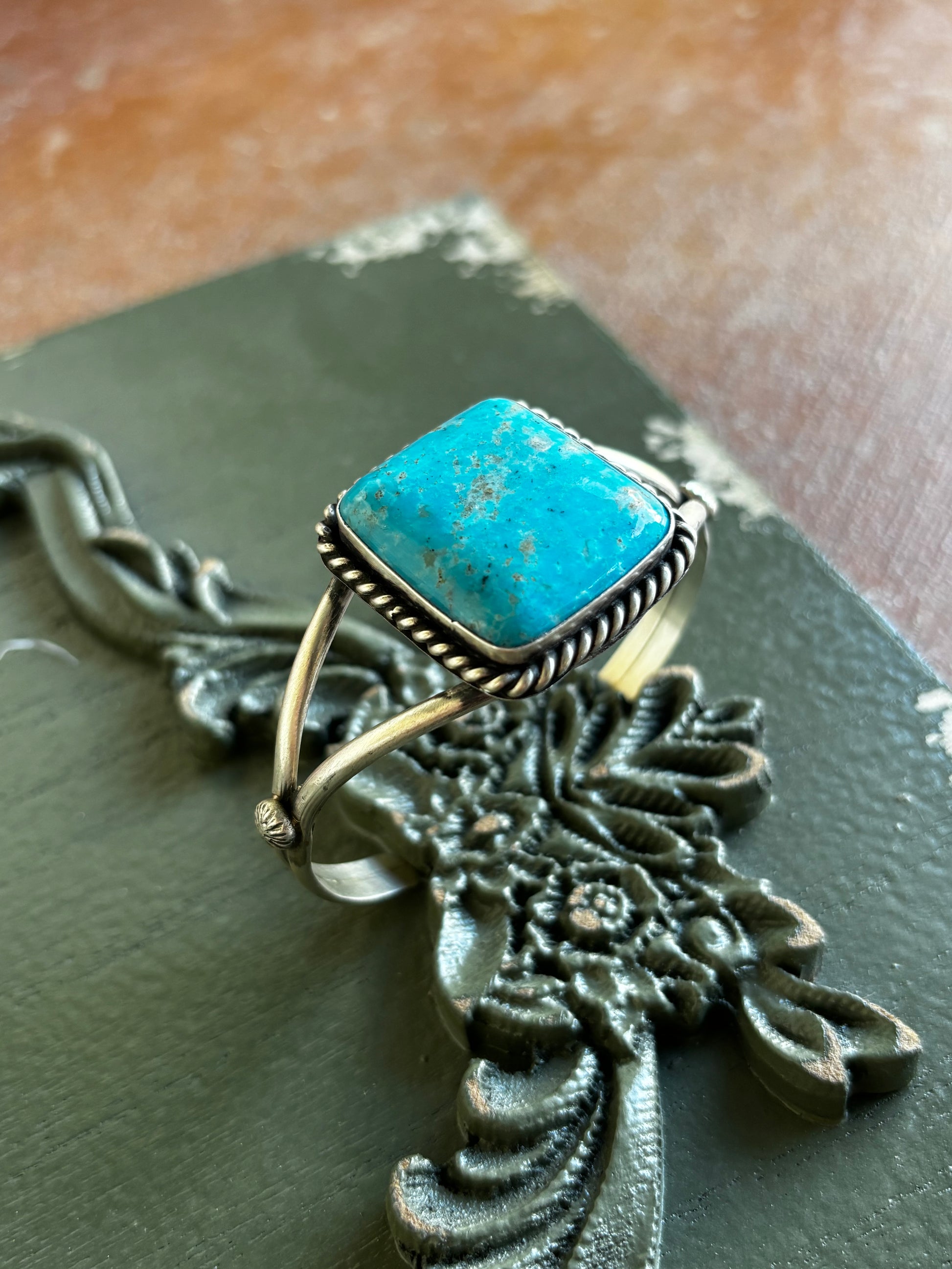 The Lu Cuff