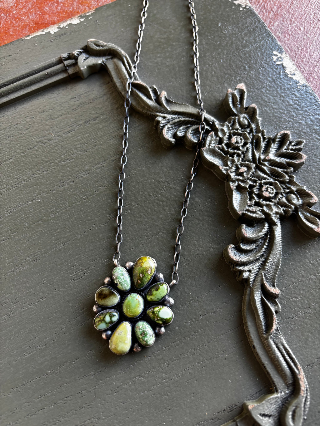 The Hudson Necklace