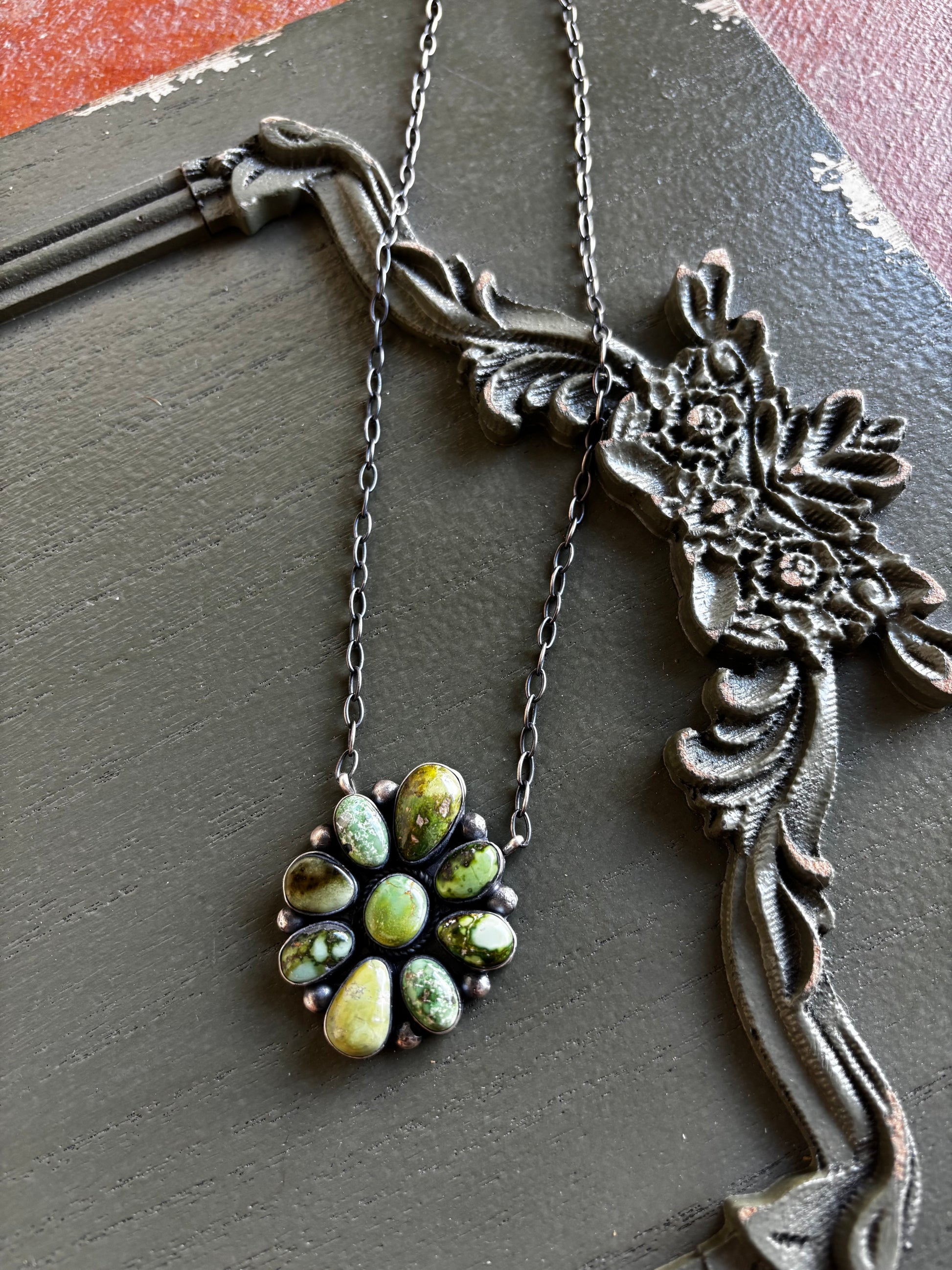 The Hudson Necklace